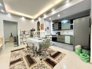 Σαλοκουζίνα