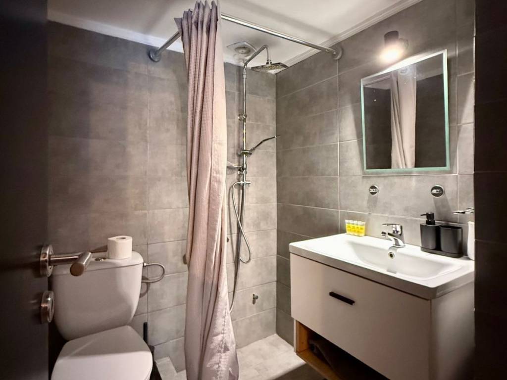 exarcheia_residential_studio_for_sale