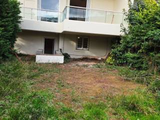 πίσω μέρος μεζονέτας