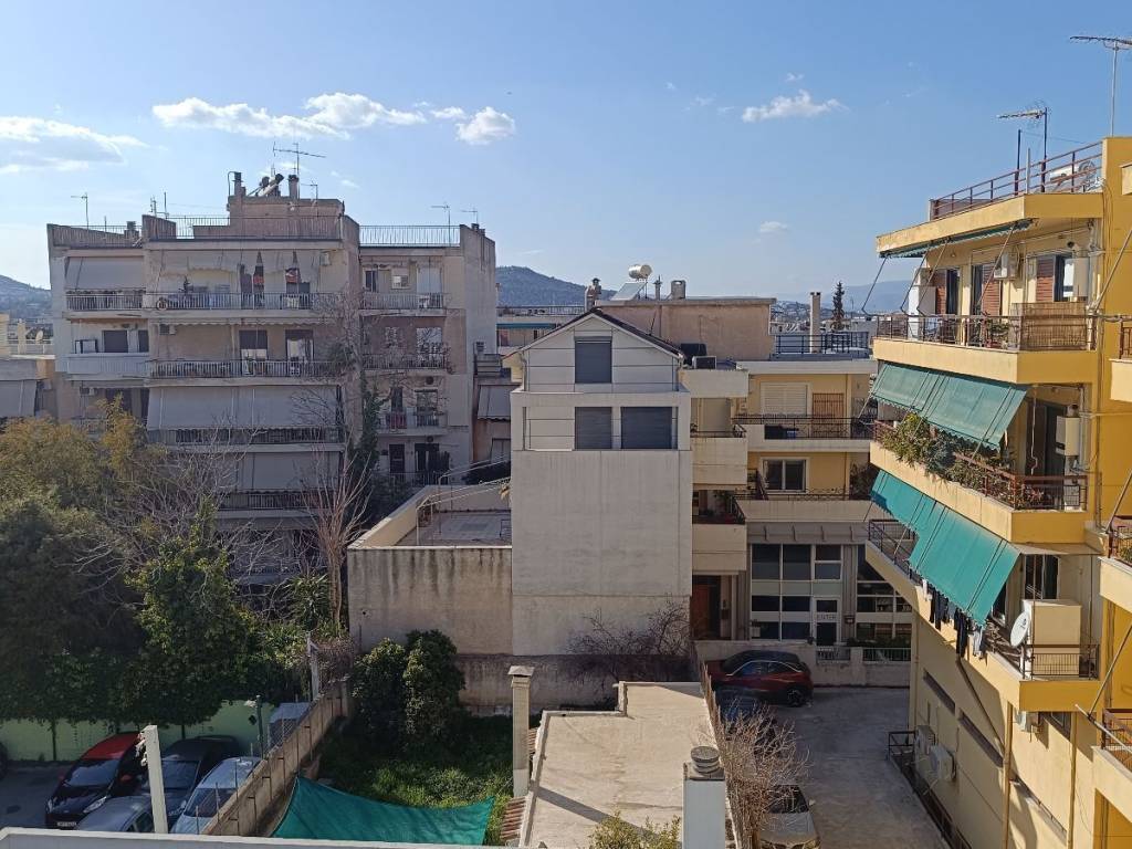 THea Piso Mpalkonioy