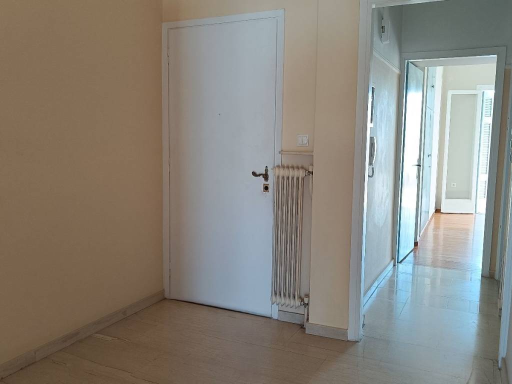 Eisodos &amp; Diadromos