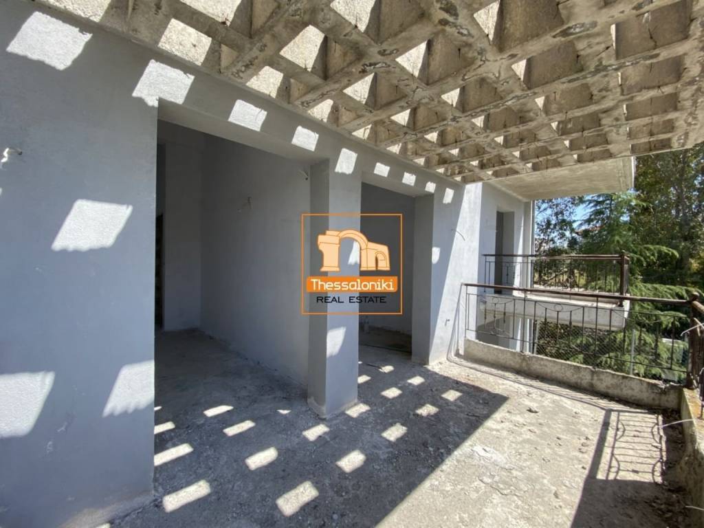 Μεσημέρι, Μεζονέτα