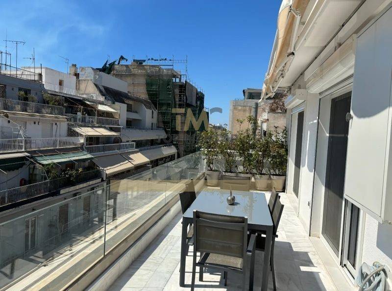 Θέα από μπαλκόνι