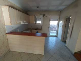 ANYPLACE MESITIKES YPERESIES