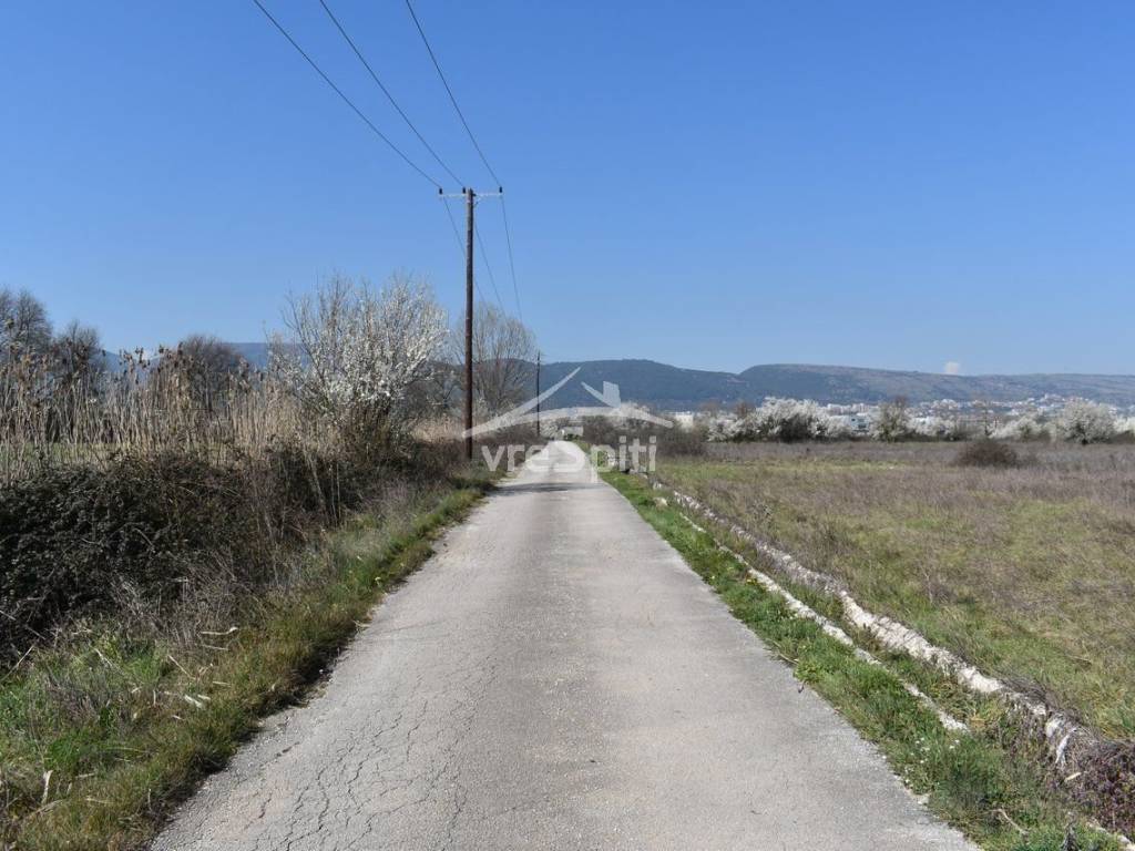 ΑΠΟΨΗ ΑΓΡΟΤΕΜΑΧΙΟΥ