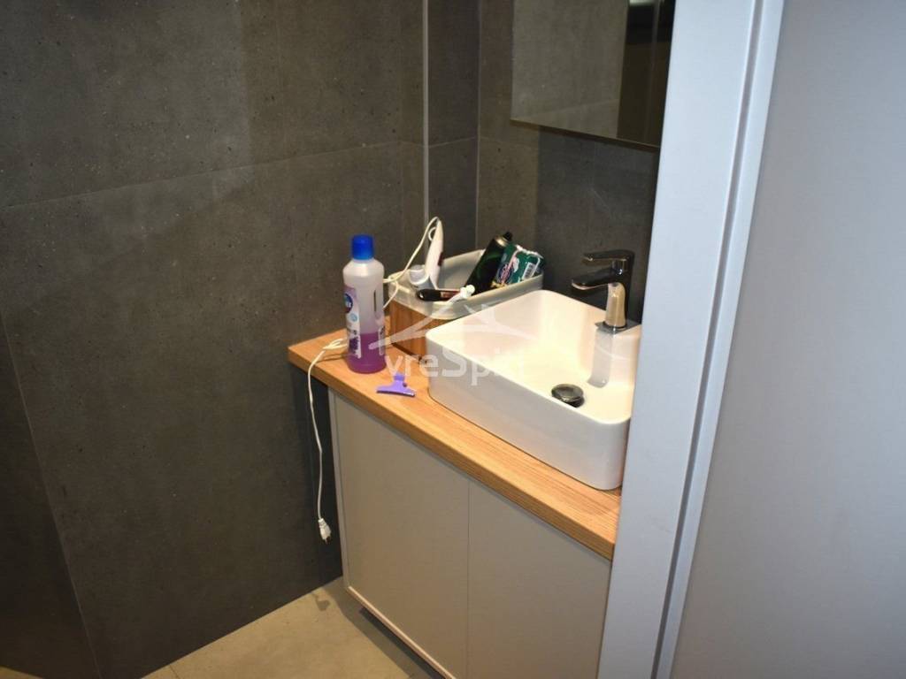 ΑΠΟΨΗ ΛΟΥΤΡΟΥ