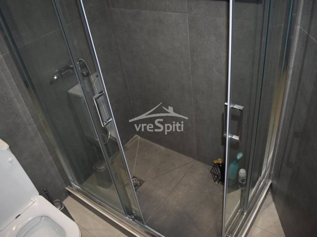 ΚΑΜΠΙΝΑ ΛΟΥΤΡΟΥ