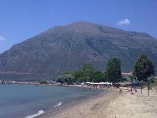 E paralia ste Makyneia