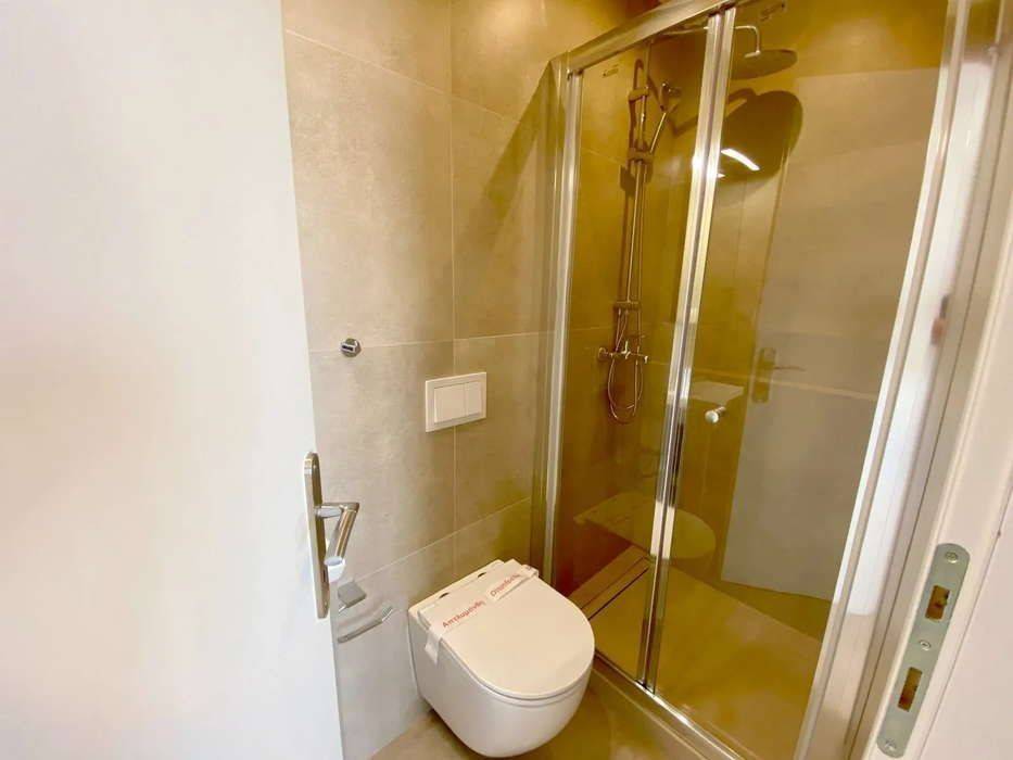 Surroundings - Εικόνα 9