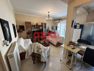 Καβάλα, Κέντρο: Πωλείται ανακαινισμένο διαμπερές Διαμέρισμα 74τ.μ.