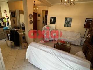 Καβάλα, Κέντρο: Πωλείται ανακαινισμένο διαμπερές Διαμέρισμα 74τ.μ.