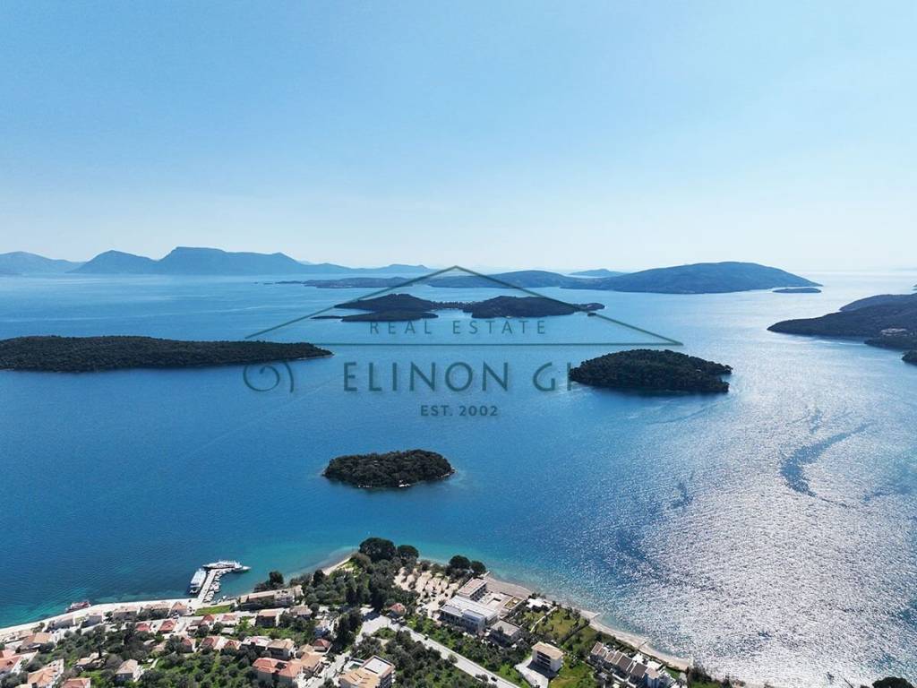 Η καταπληκτική θέα από το αγροτεμάχιο