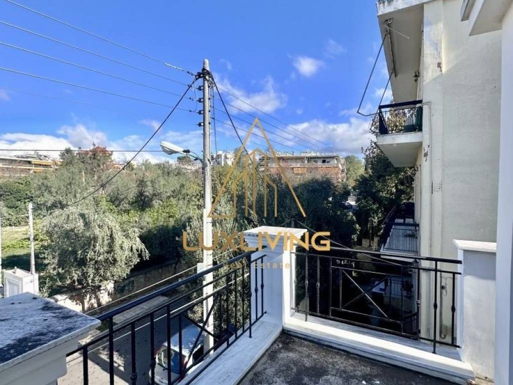 Θέα από μπαλκόνι