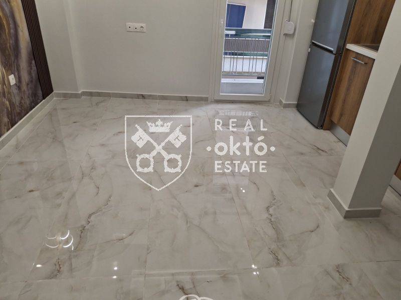 Σαλοκουζίνα