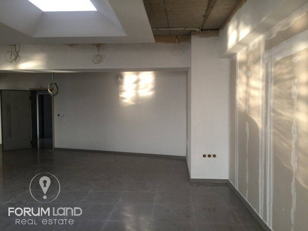 Forumland Real Estate, Εσωτερική όψη