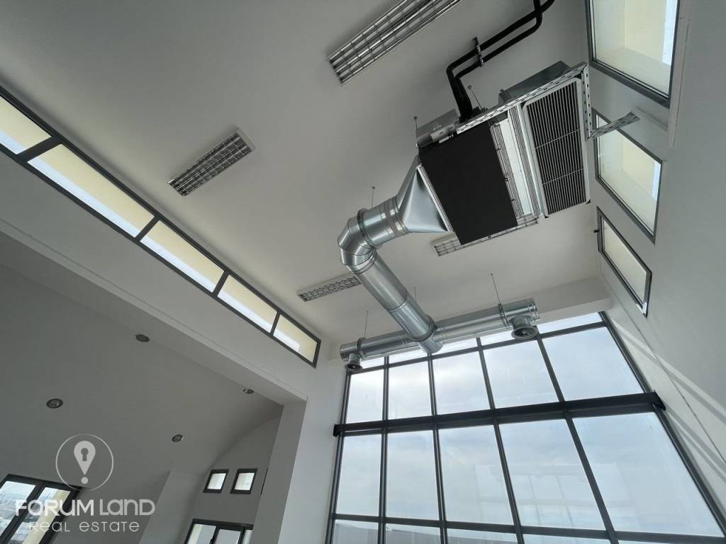 Forumland Real Estate, Εσωτερική όψη