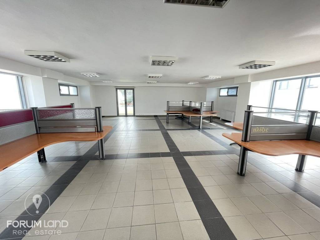 Forumland Real Estate, Esoterike opse