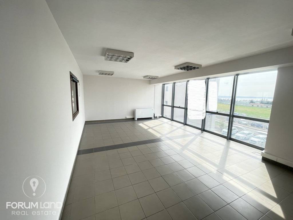 Forumland Real Estate, Εσωτερική όψη