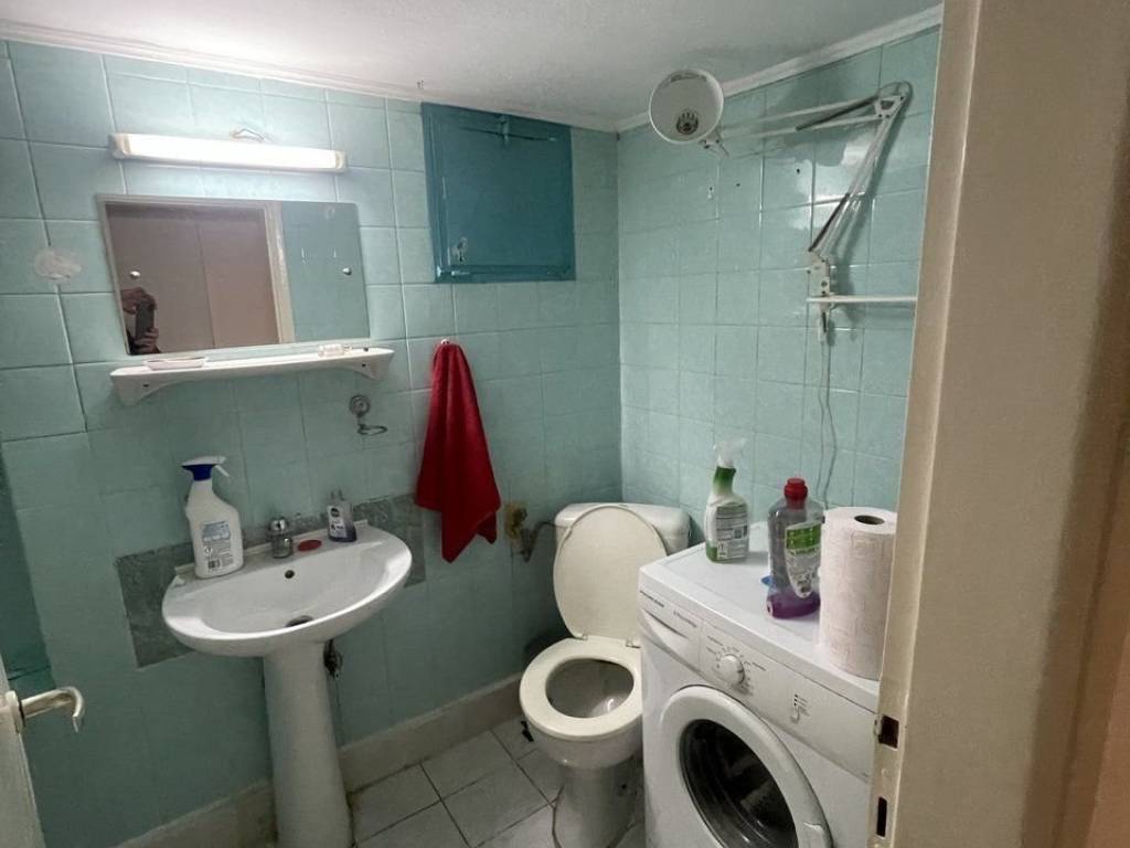 Forumland Real Estate, Μπάνιο