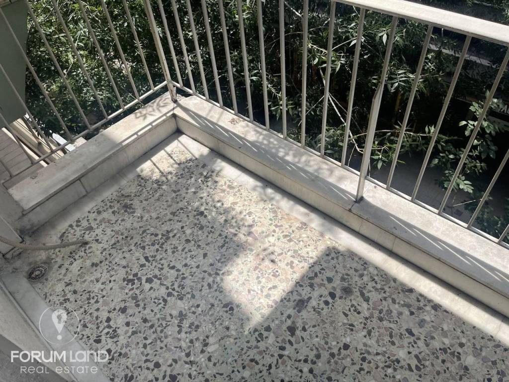 Forumland Real Estate, Βεράντες