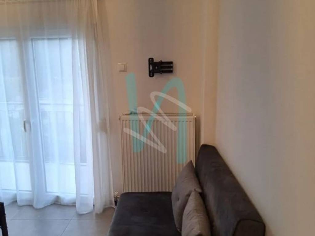 Eniaios choros koyzinas-kathistikoy - ypnodomatioy