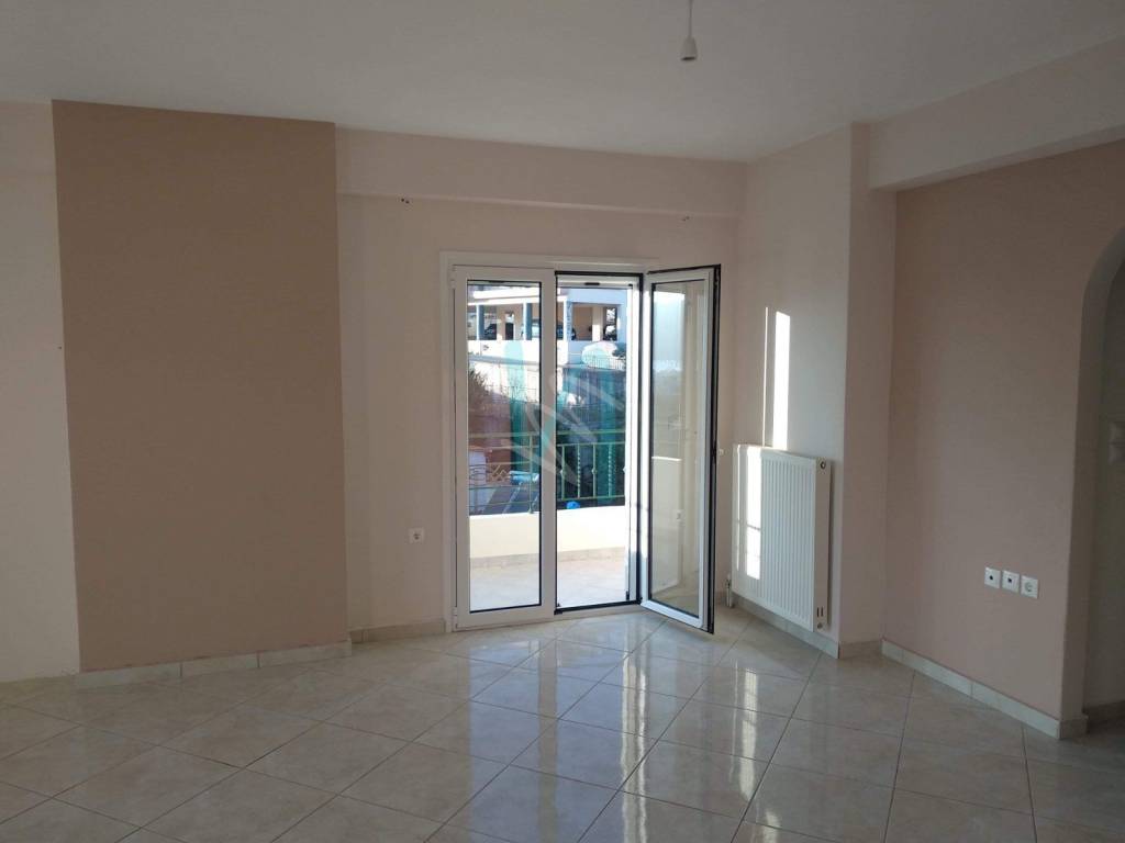 Ενιαίος χώρος κουζίνας-καθιστικού - τραπεζαρίας