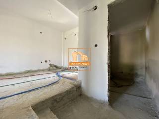 Μεσημέρι, Συγκρότημα κατοικιών