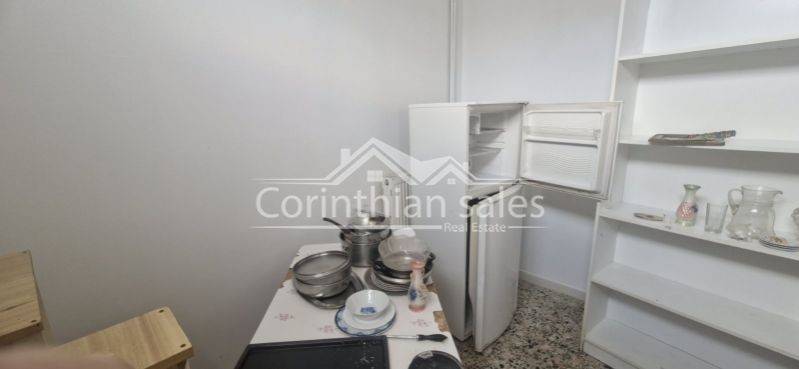 Χώρος με παραθυρο για υπνοδωμάτιο