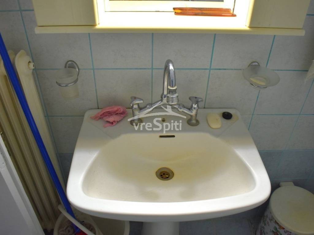 ΑΠΟΨΗ ΛΟΥΤΡΟΥ