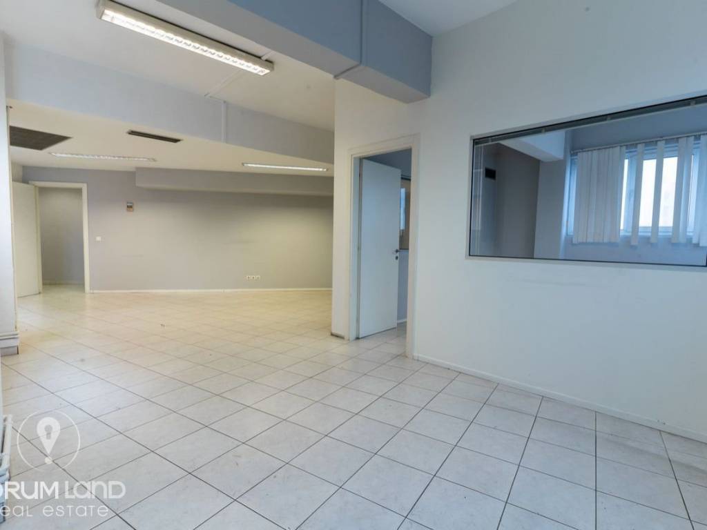 Forumland Real Estate, Εσωτερική όψη