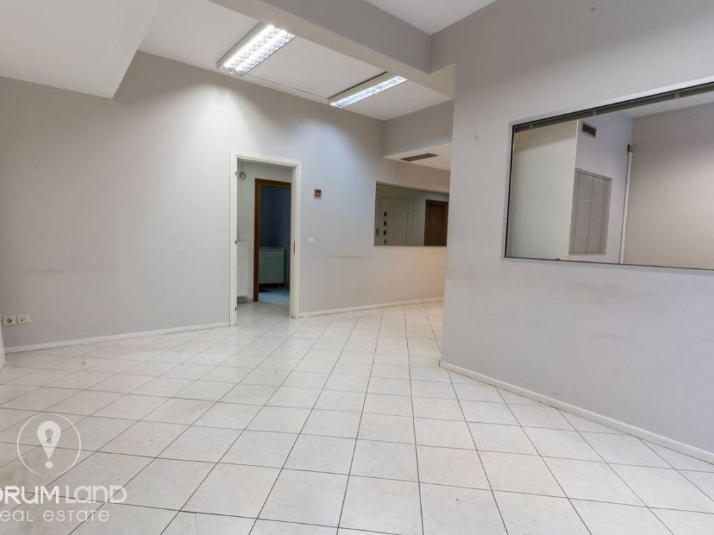 Forumland Real Estate, Εσωτερική όψη