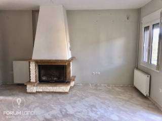 Forumland Real Estate, Σαλόνι