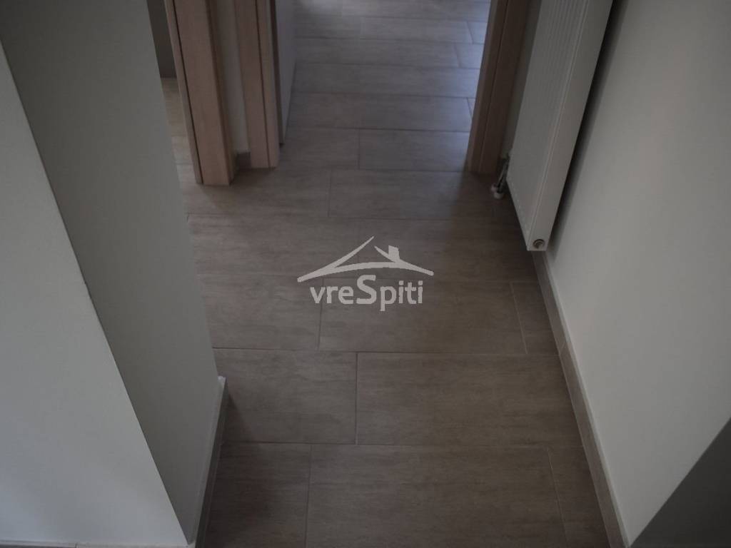 ΔΙΑΔΡΟΜΟΣ ΕΠΑΝΩ ΕΠΙΠΕΔΟΥ