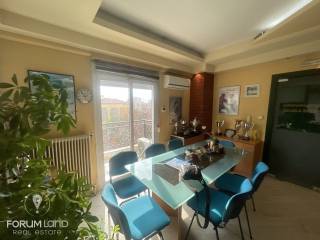 Forumland Real Estate, Εσωτερική όψη