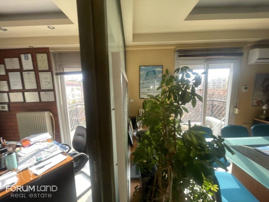 Forumland Real Estate, Εσωτερική όψη