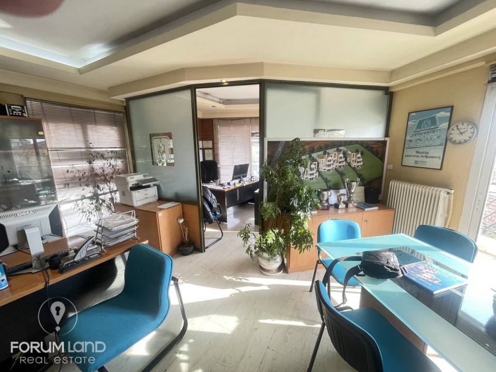 Forumland Real Estate, Εσωτερική όψη