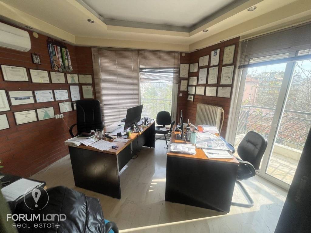 Forumland Real Estate, Εσωτερική όψη