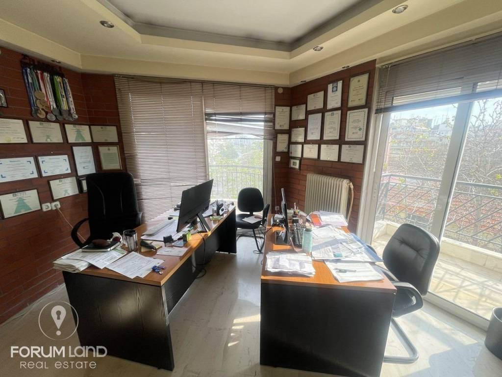 Forumland Real Estate, Εσωτερική όψη