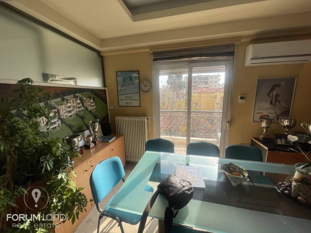 Forumland Real Estate, Εσωτερική όψη