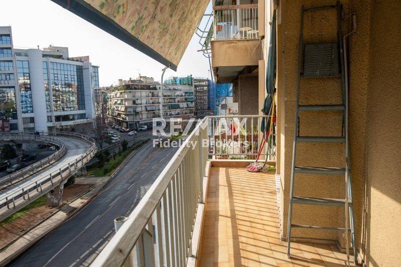 Θέα από μπαλκόνι