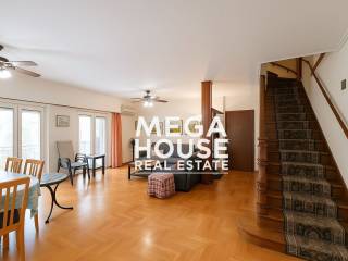 living room/dining room