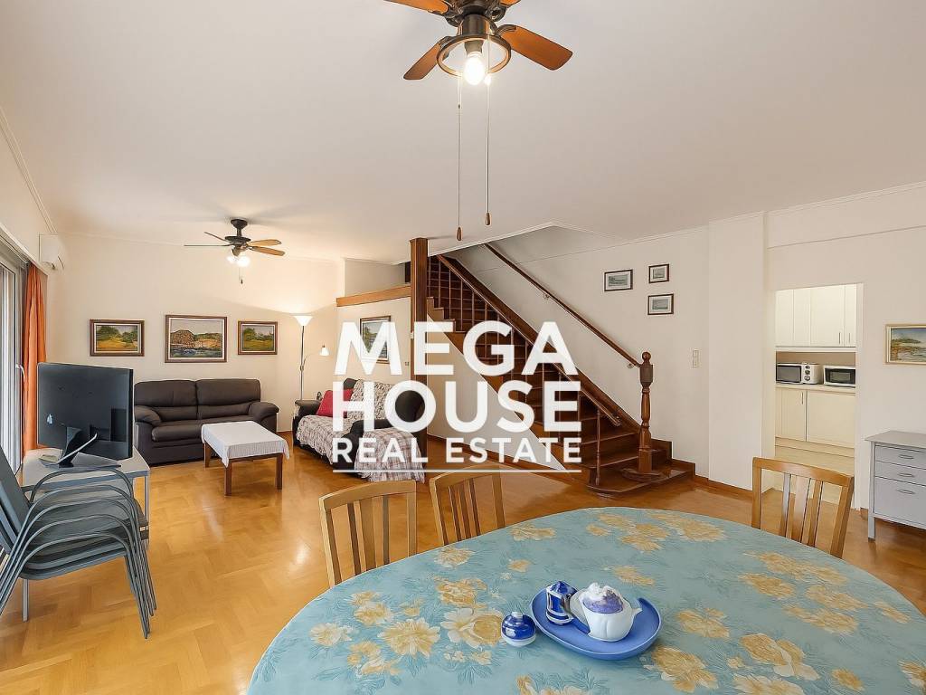 living room/dining room