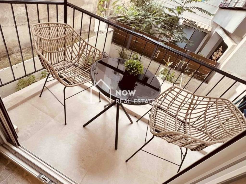 Θέα από μπαλκόνι