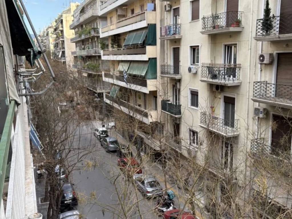 Θέα από μπαλκόνι