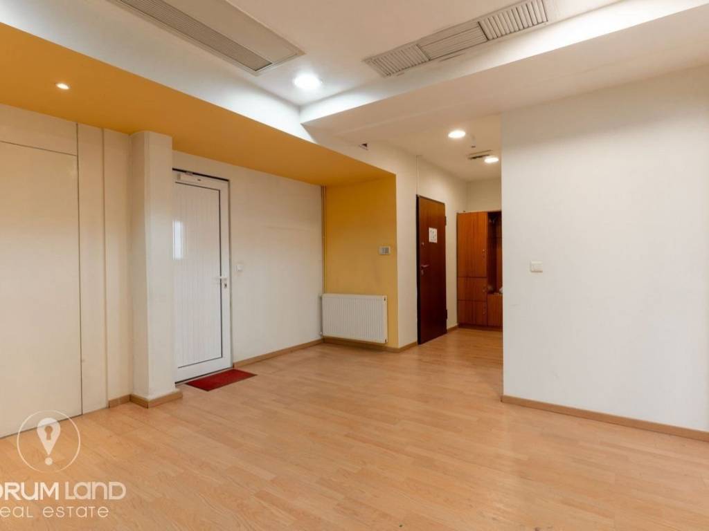 Forumland Real Estate, Εσωτερική όψη