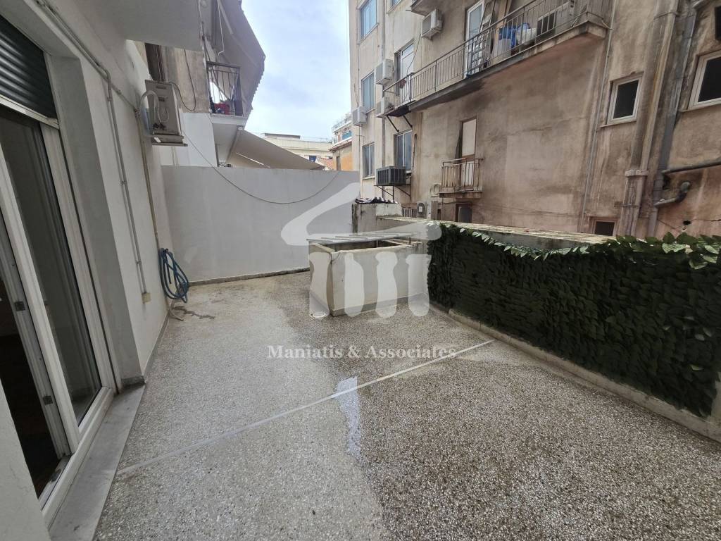 Εξωτερικοι χώροι