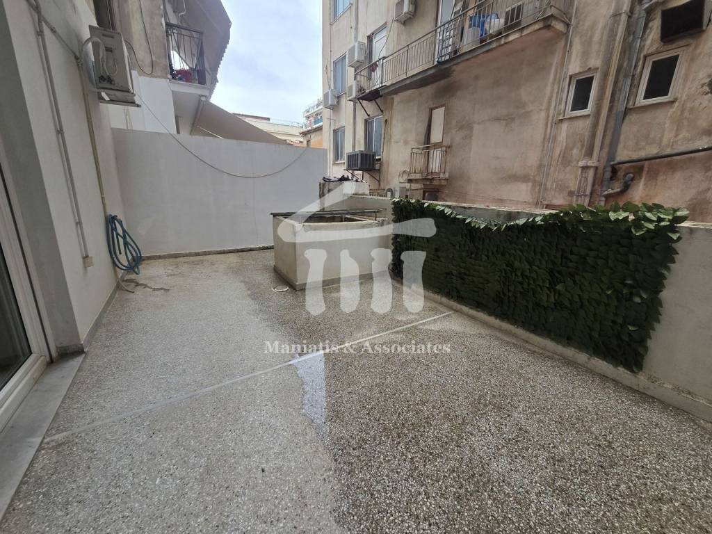 Εξωτερικοι χώροι