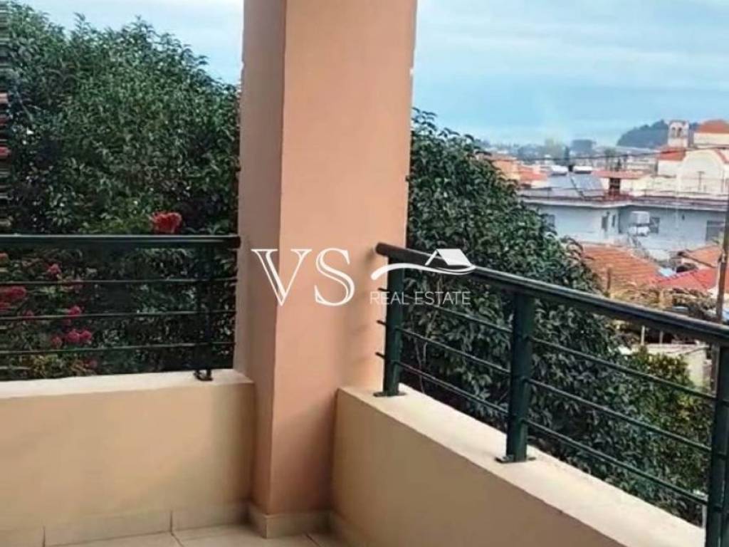 Θέα απο μπαλκόνι