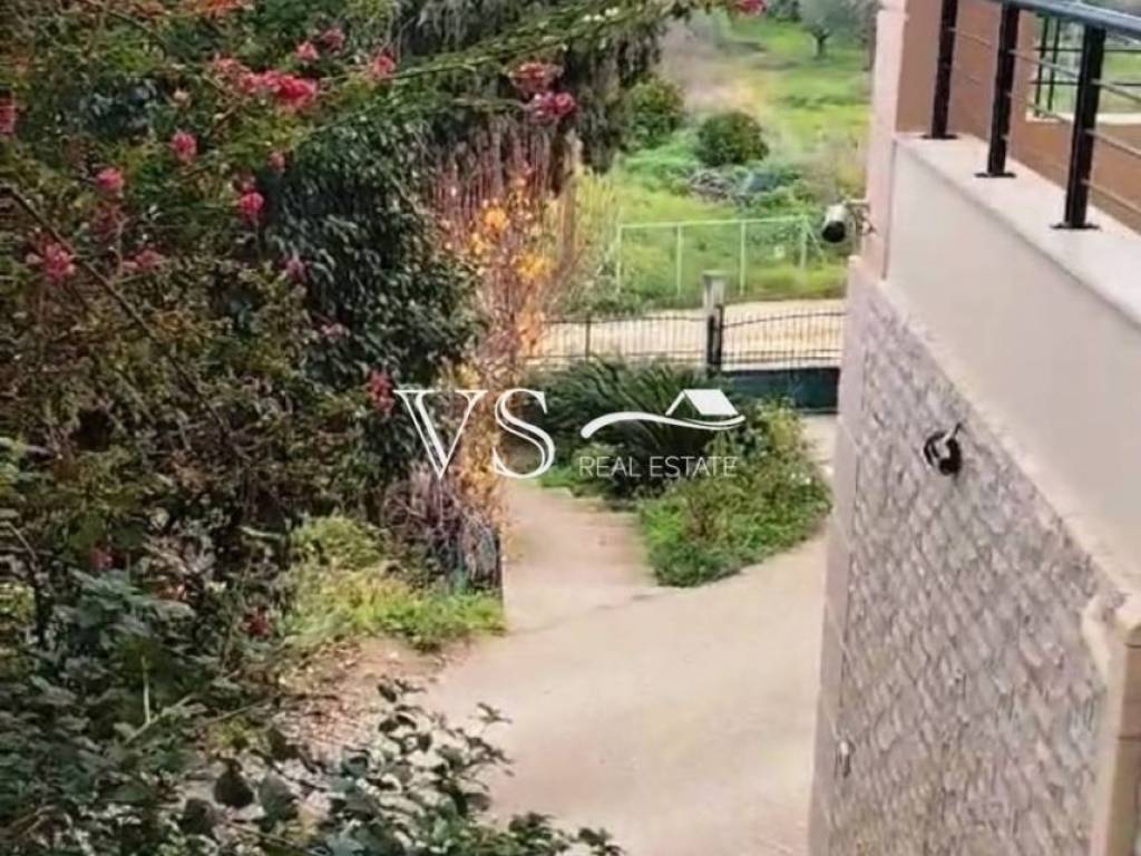 Θέα απο μπαλκόνι