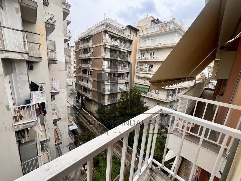 Θέα από μπαλκόνι